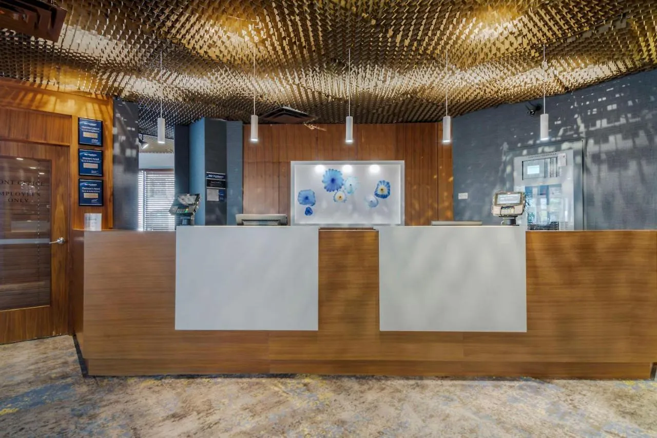 Best Western Premier Chateau Granville Hotel & Suites & Conference Centre Vancouver 4*,  Canada