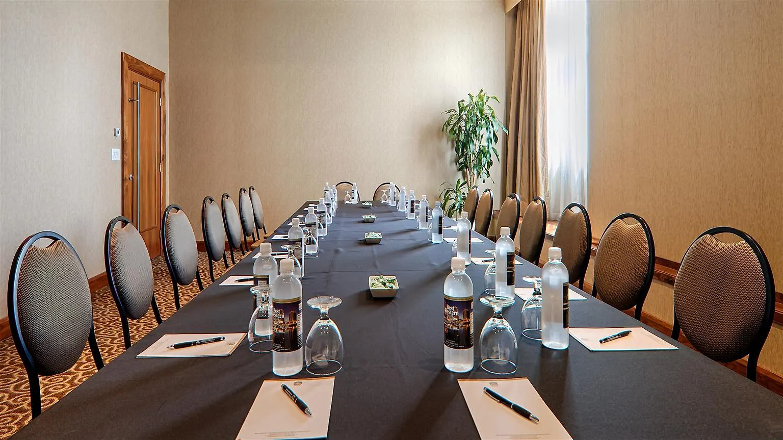 Best Western Premier Chateau Granville Hotel & Suites & Conference Centre Vancouver