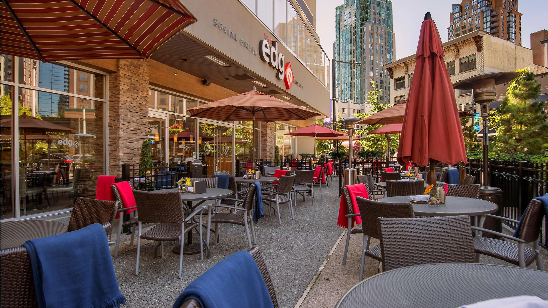 Best Western Premier Chateau Granville Hotel & Suites & Conference Centre Vancouver