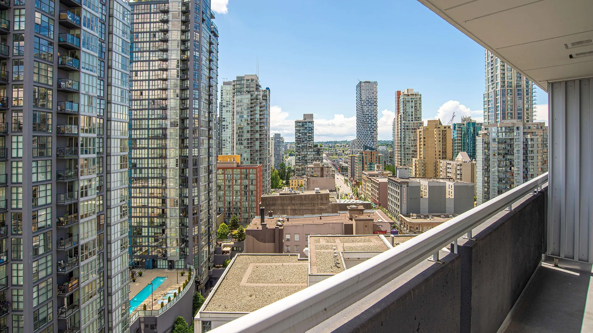 Best Western Premier Chateau Granville Hotel & Suites & Conference Centre Vancouver