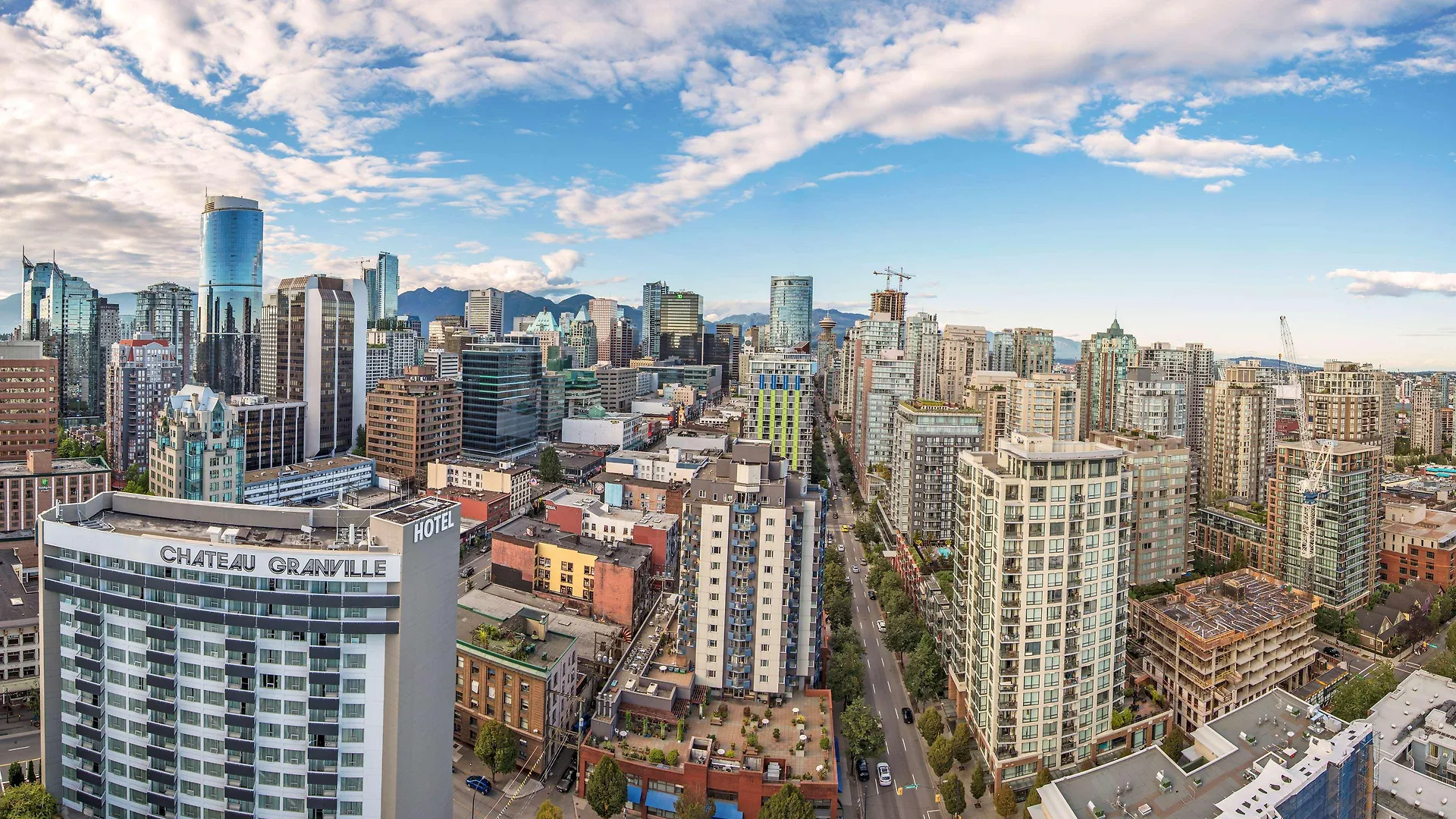 Best Western Premier Chateau Granville Hotel & Suites & Conference Centre Vancouver 4*,